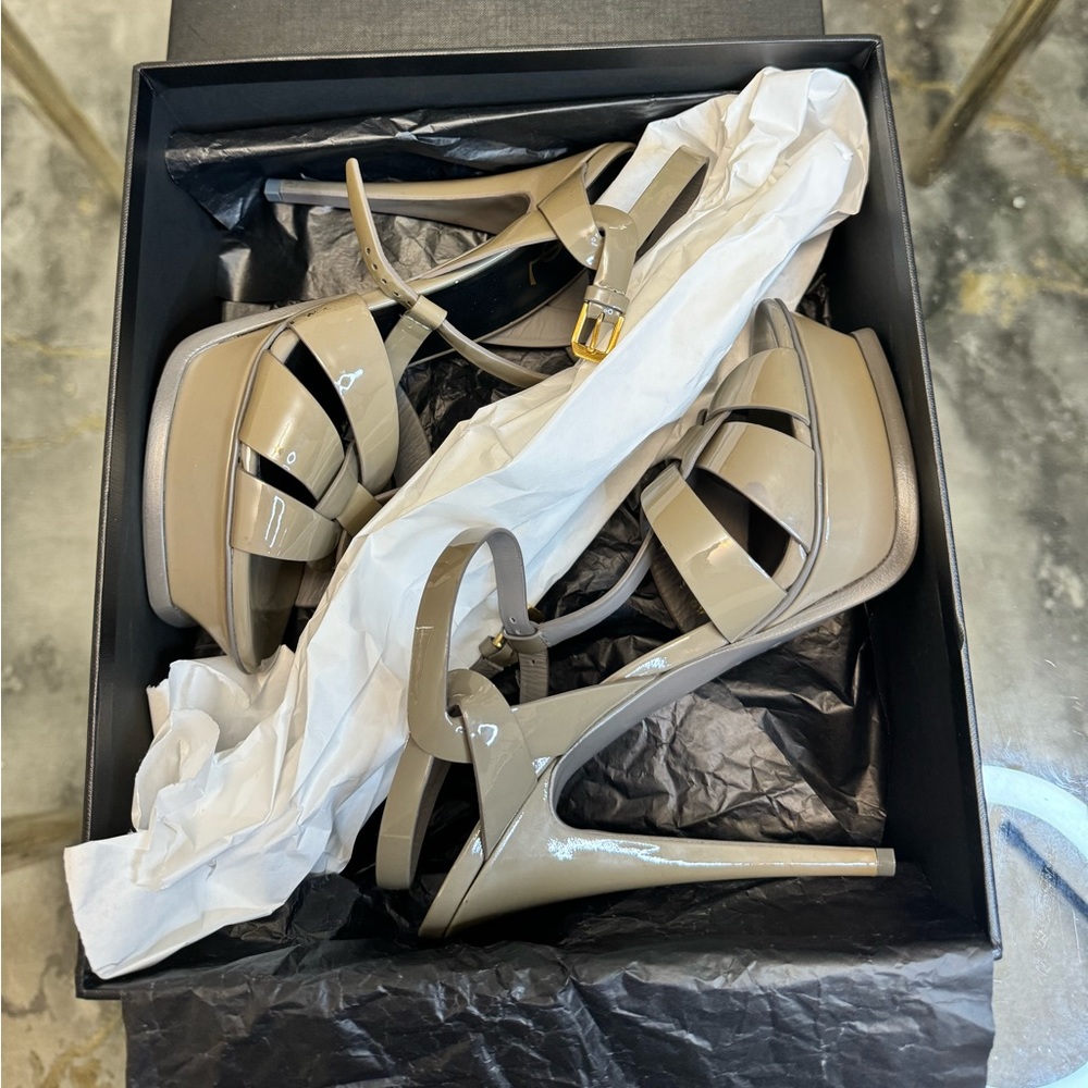 Yves Saint Laurent (FOG) Patent Tribute Platform Sandals 105mm Size 40.5 - Picture 7 of 7